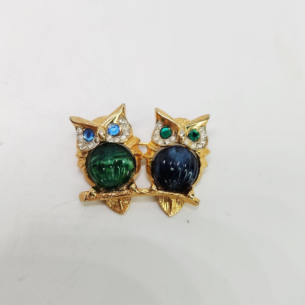 Vintage Kenneth Jay Lane For Craft Jelly Belly Green Blue Owl Pair Brooch Pin
